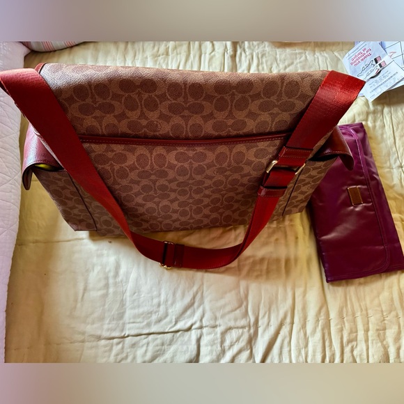 Coach Baby Messenger Bag In Signature Canvas - Picture 6 of 8